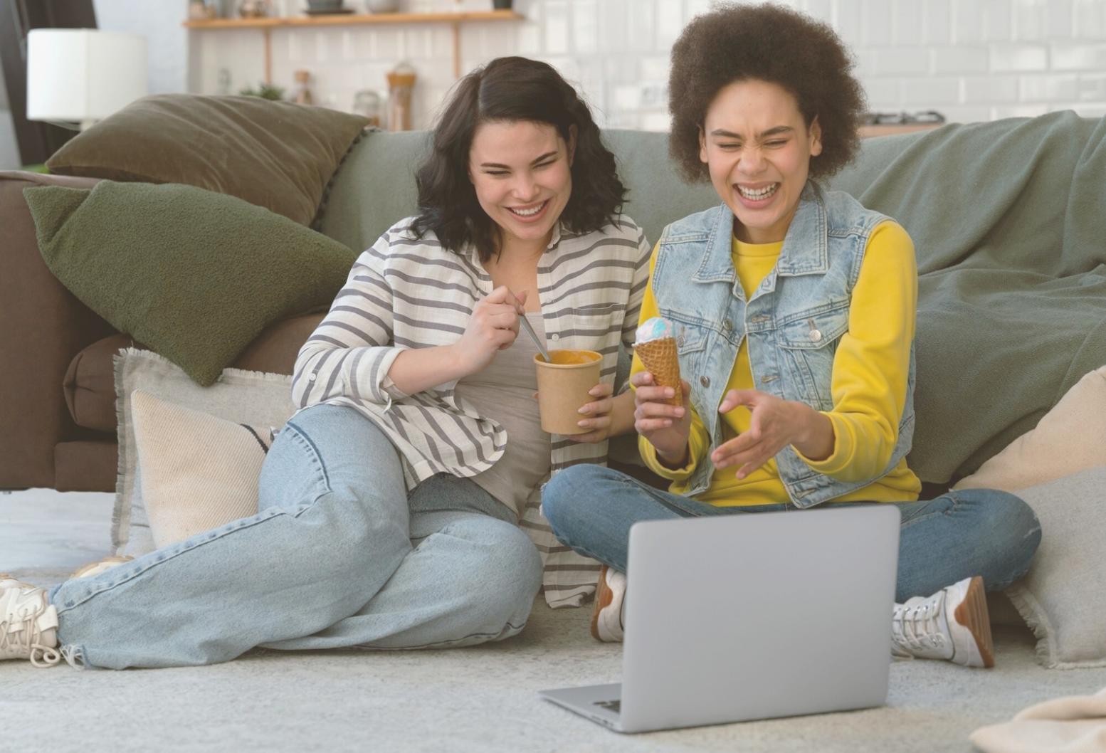 Tim Krelvix sedang melakukan riset dan analisis data investasi